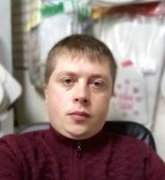   Кутькин Денис. Сотрудники магазина TMF в Омске на ул. Чернышевского, 3